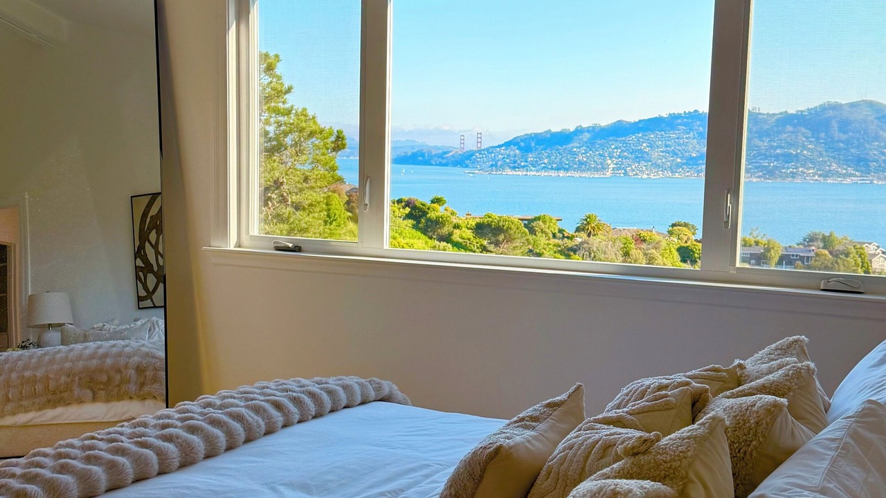 Photo of Bedroom in Tiburon