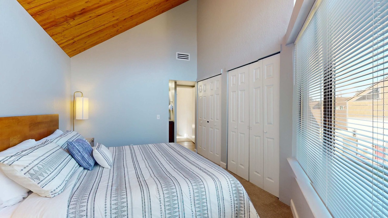 Photo of Bedroom in Tahoe Keys