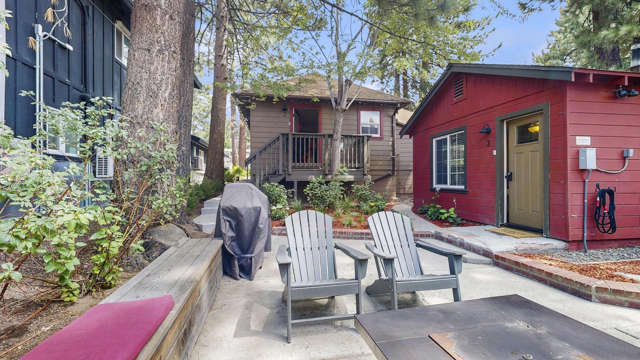 Photo of Patio Balcony in Lakeside Park