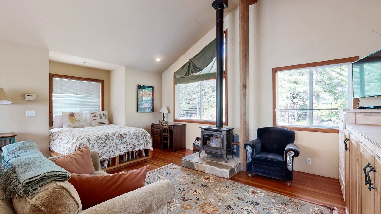 Photo of Bedroom in Comstock Acres