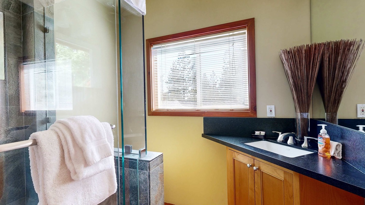 Photo of Bathroom in Comstock Acres