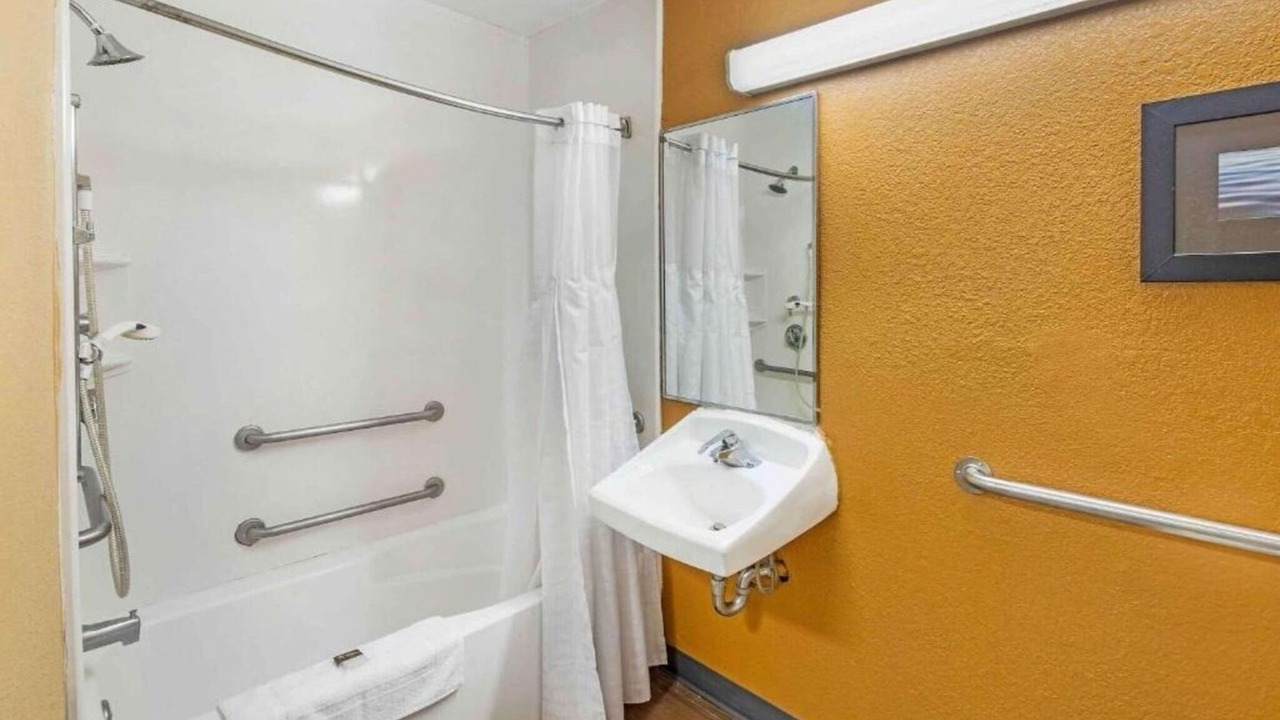 Photo of Bathroom in South Natomas