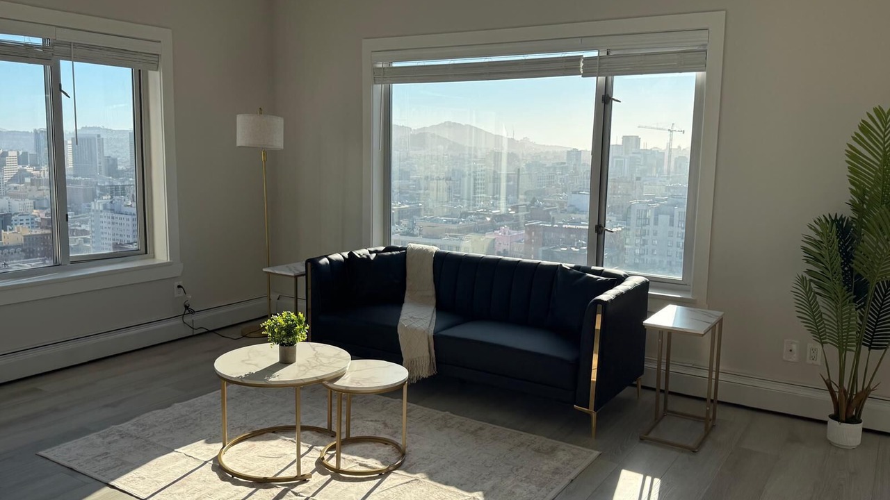 Photo of Livingroom in Nob Hill