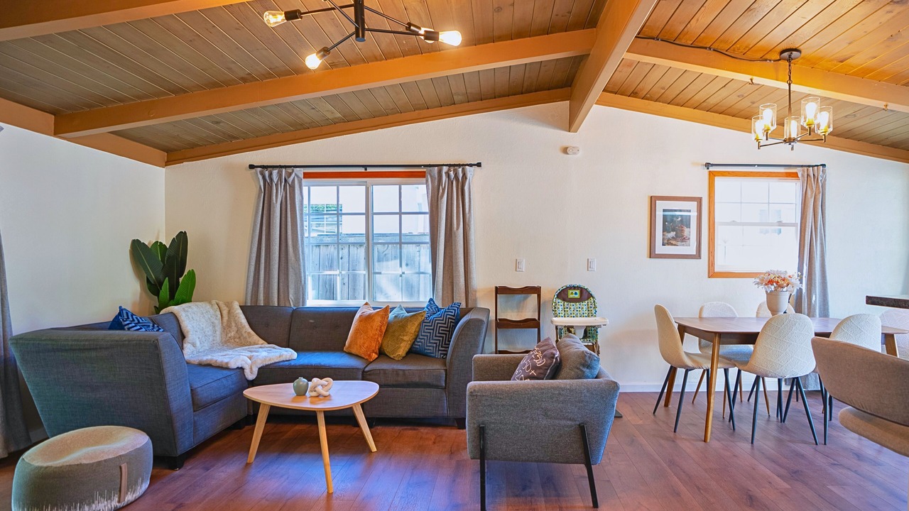 Photo of Livingroom in San Jose