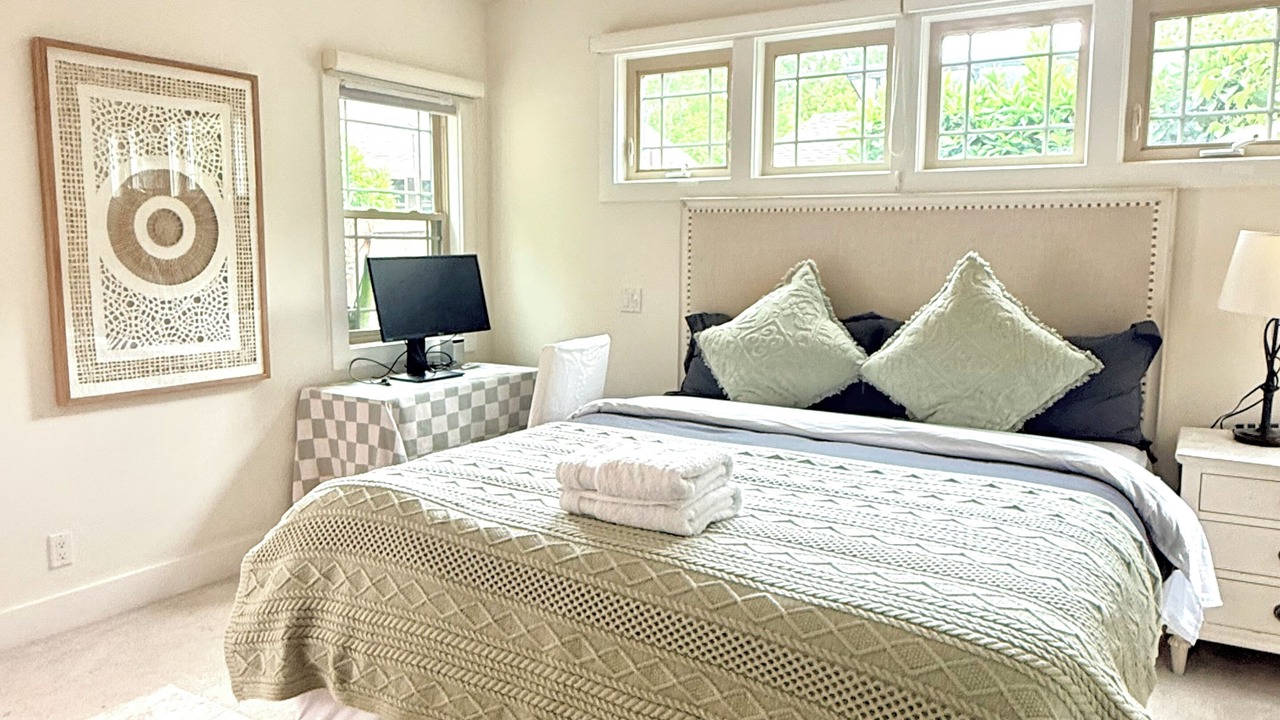 Photo of Bedroom in University South