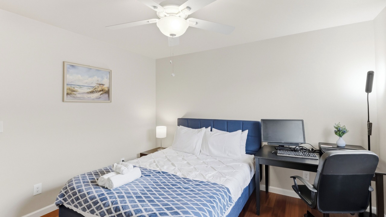 Photo of Bedroom in North Fair Oaks
