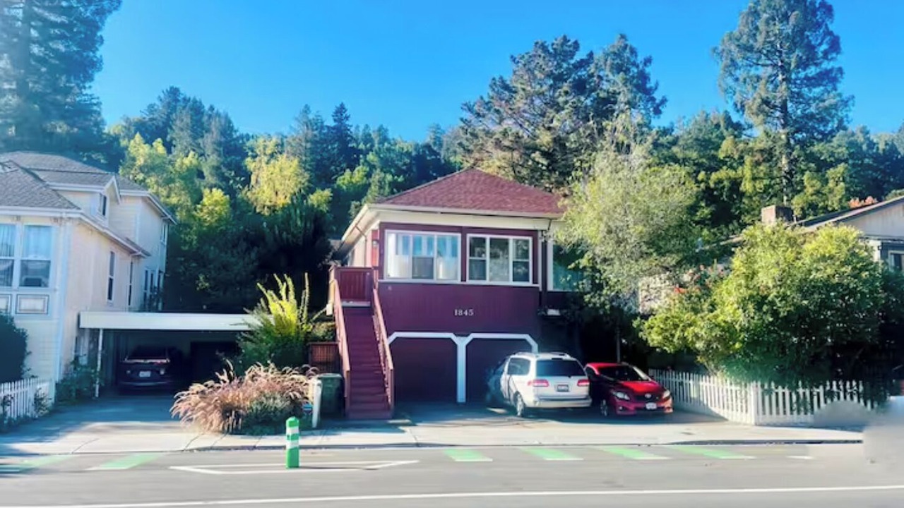 Photo of Outdoor in West End