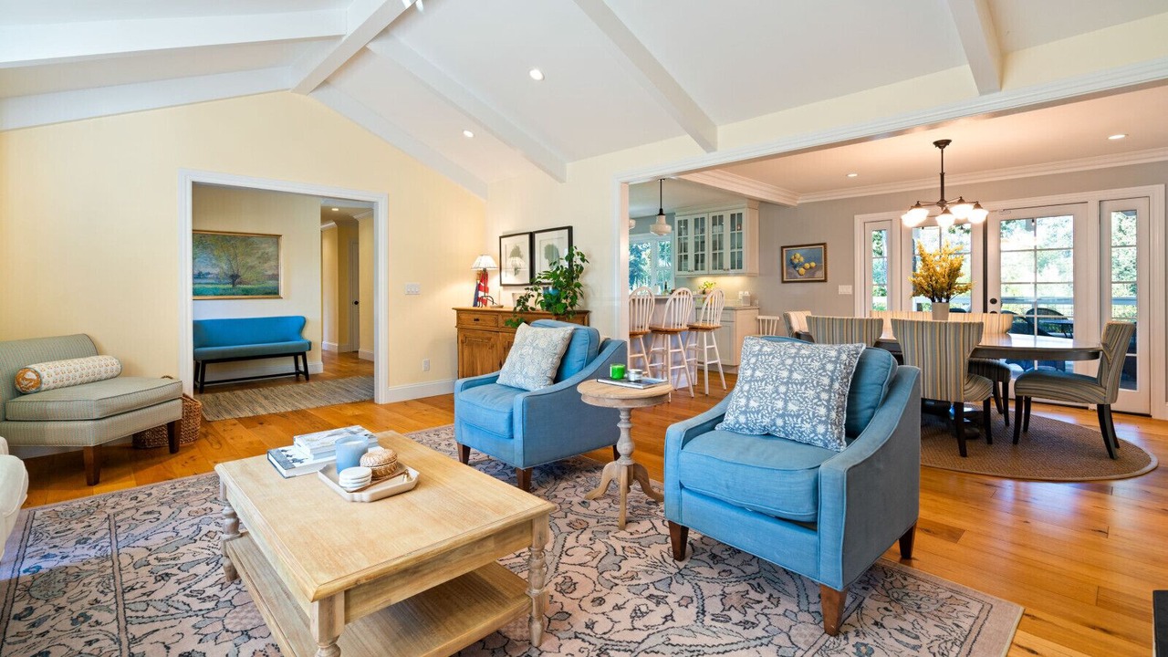 Photo of Livingroom in Glen Ellen