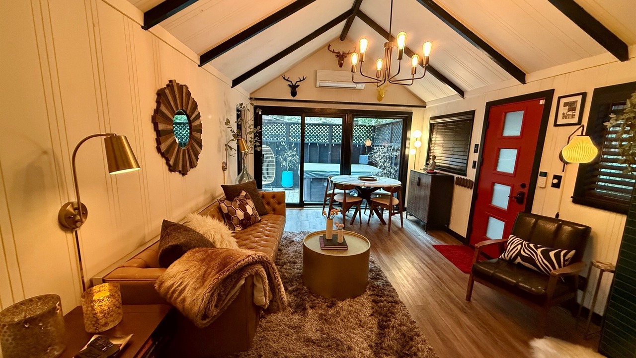 Photo of Livingroom in Guerneville