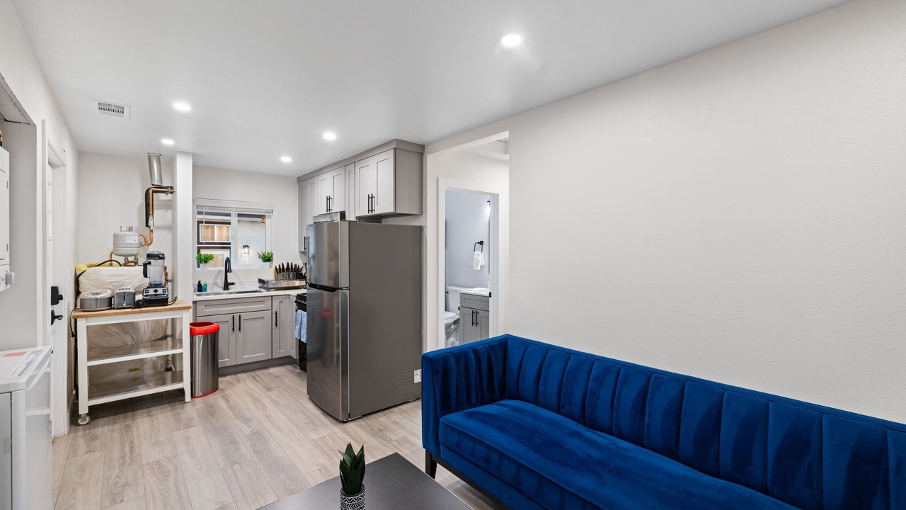 Photo of Livingroom in Millbrae