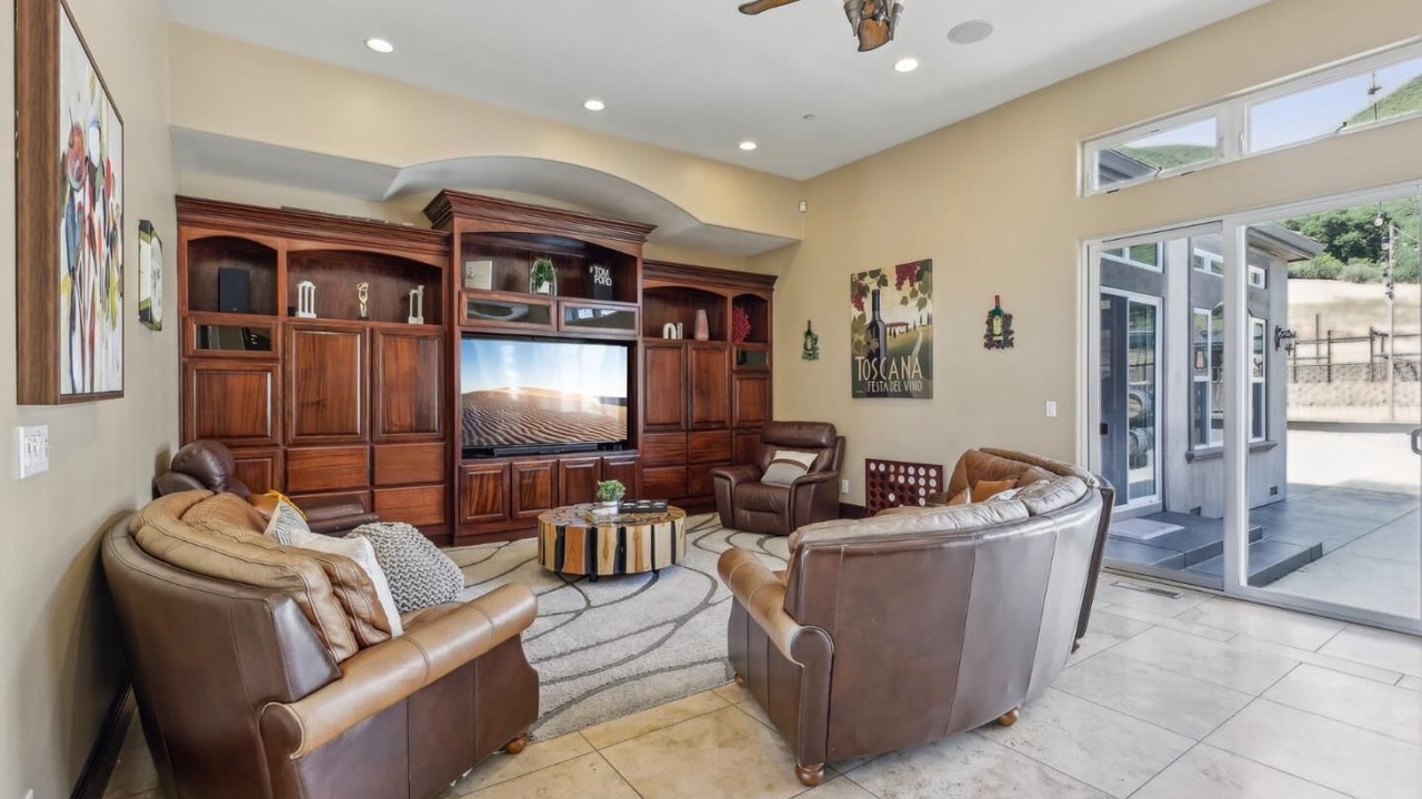 Photo of Livingroom in Gilroy