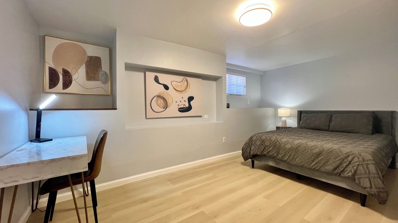 Photo of Bedroom in Oakland