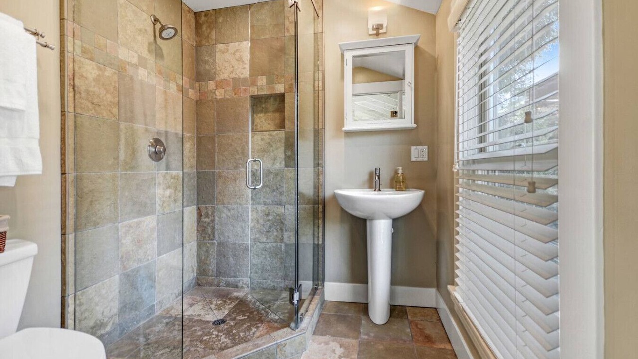 Photo of Bathroom in Sonoma