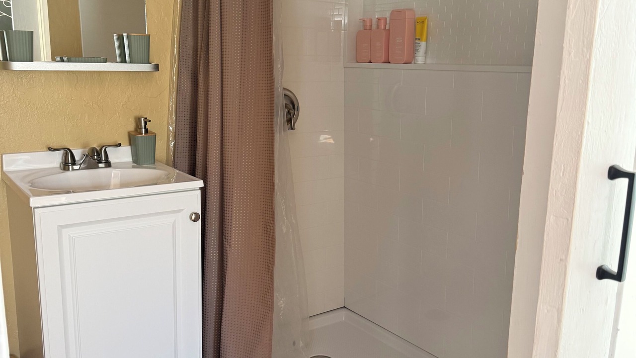 Photo of Bathroom in Willits
