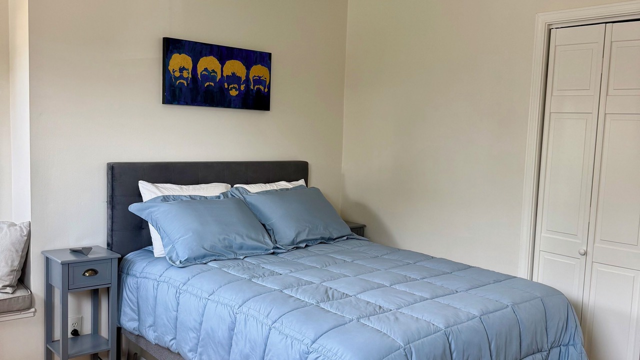 Photo of Bedroom in Rose Garden