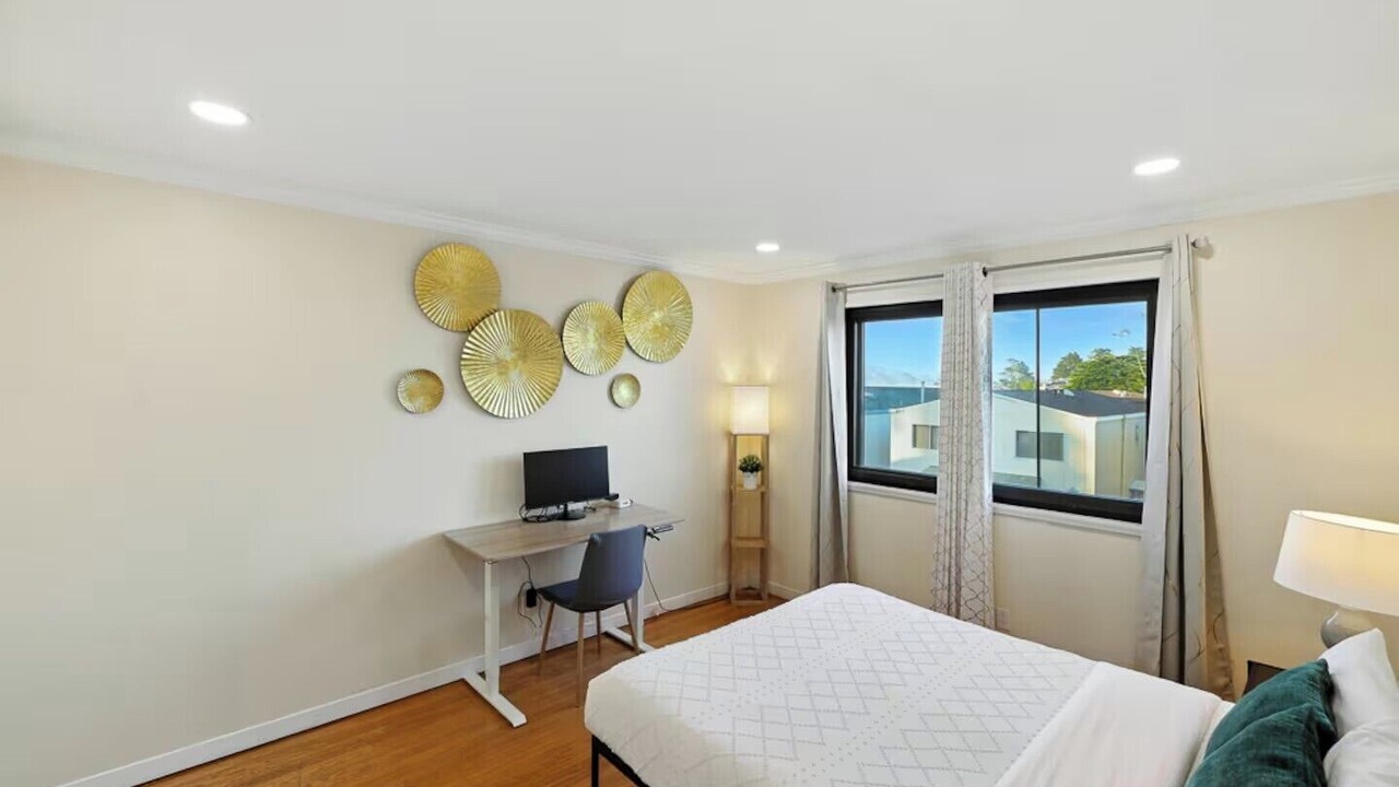 Photo of Bedroom in Serramonte