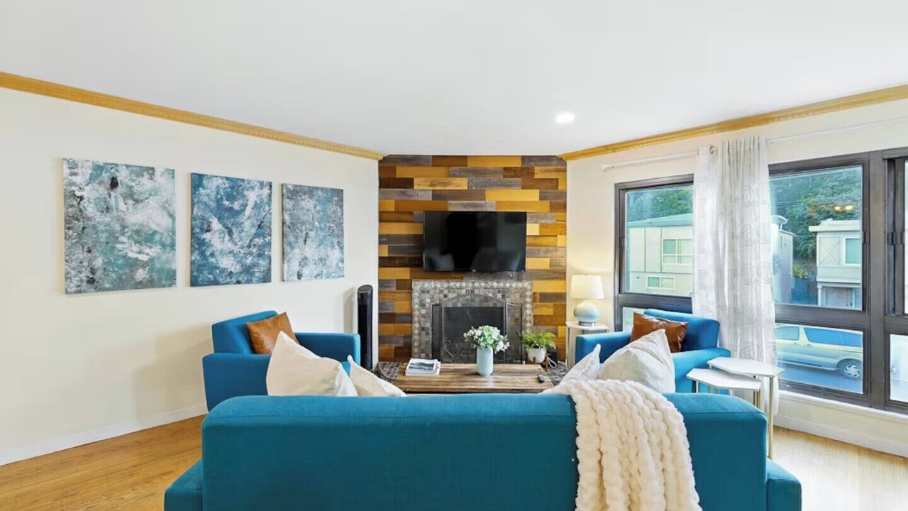 Photo of Livingroom in Serramonte
