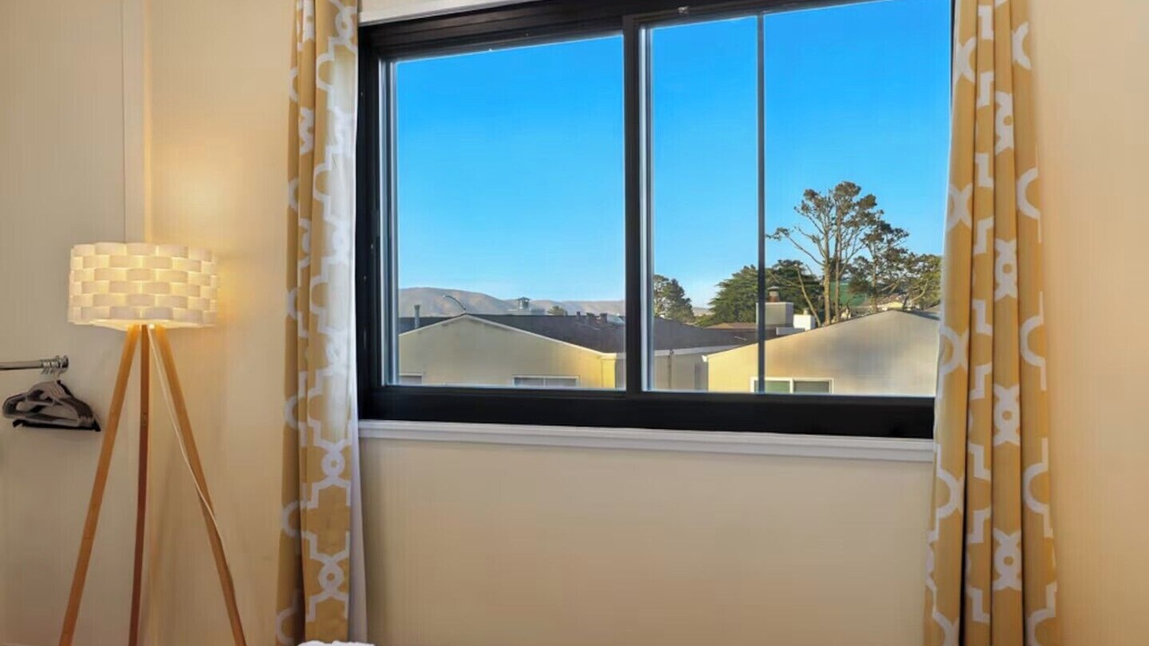 Photo of Bedroom in Serramonte