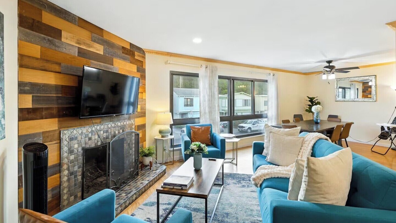Photo of Livingroom in Serramonte