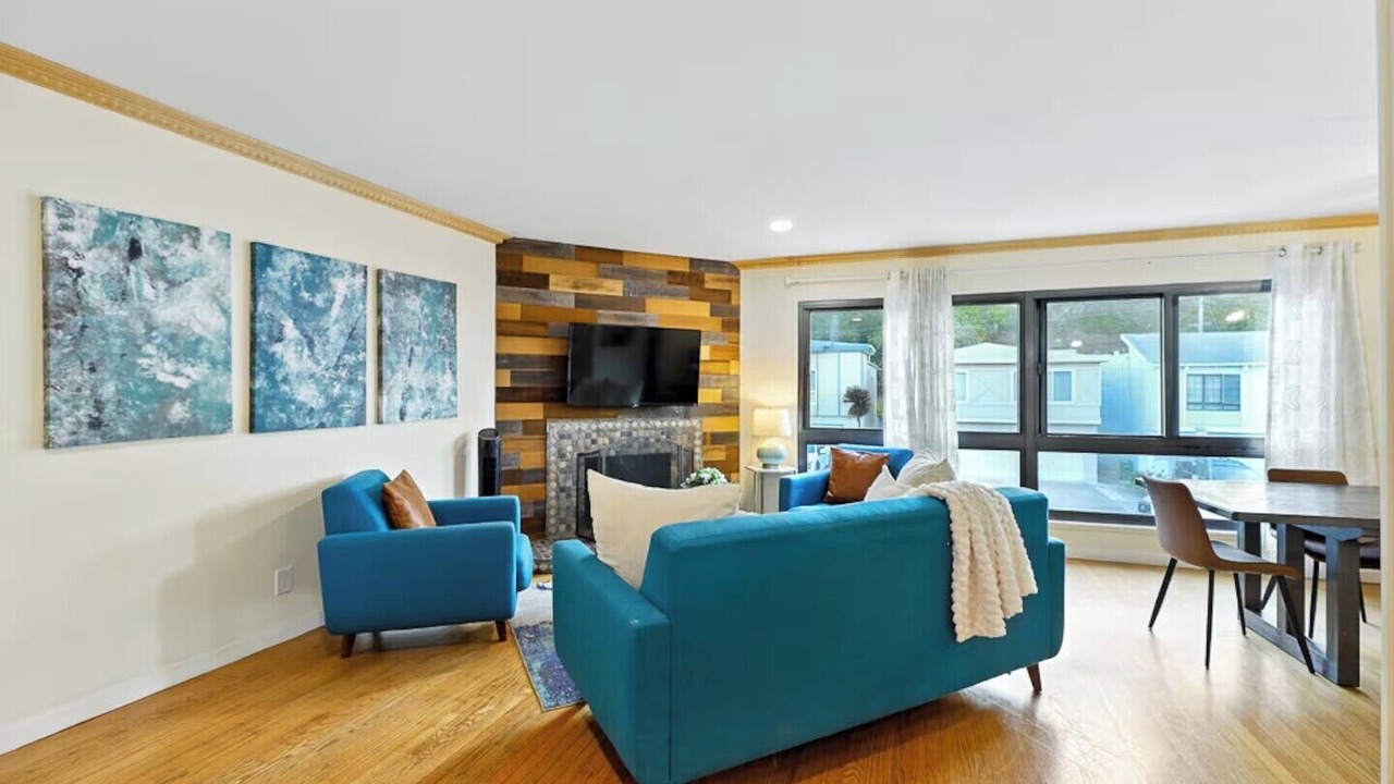 Photo of Livingroom in Serramonte