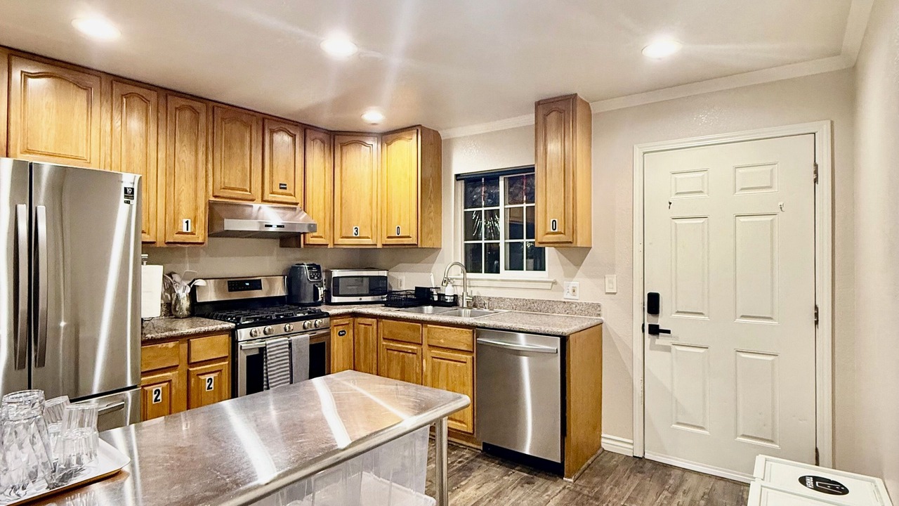 Photo of Kitchen in West Oakland