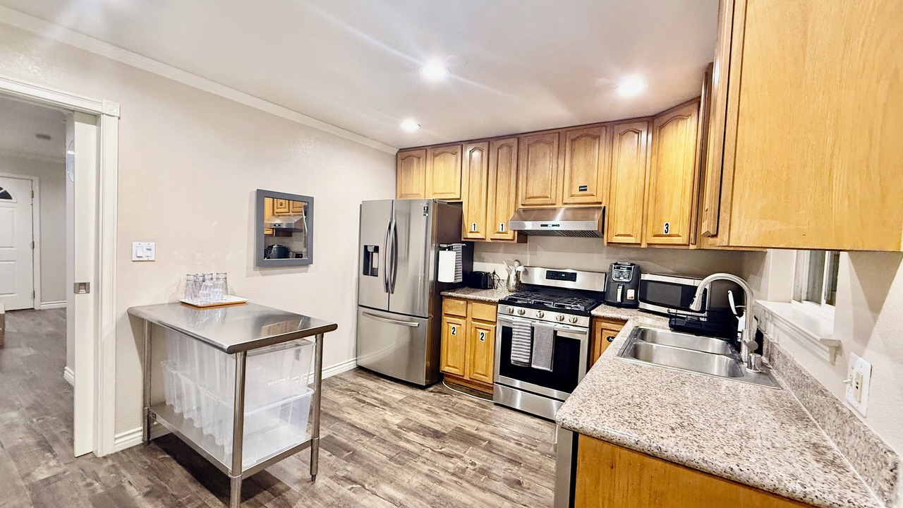 Photo of Kitchen in West Oakland