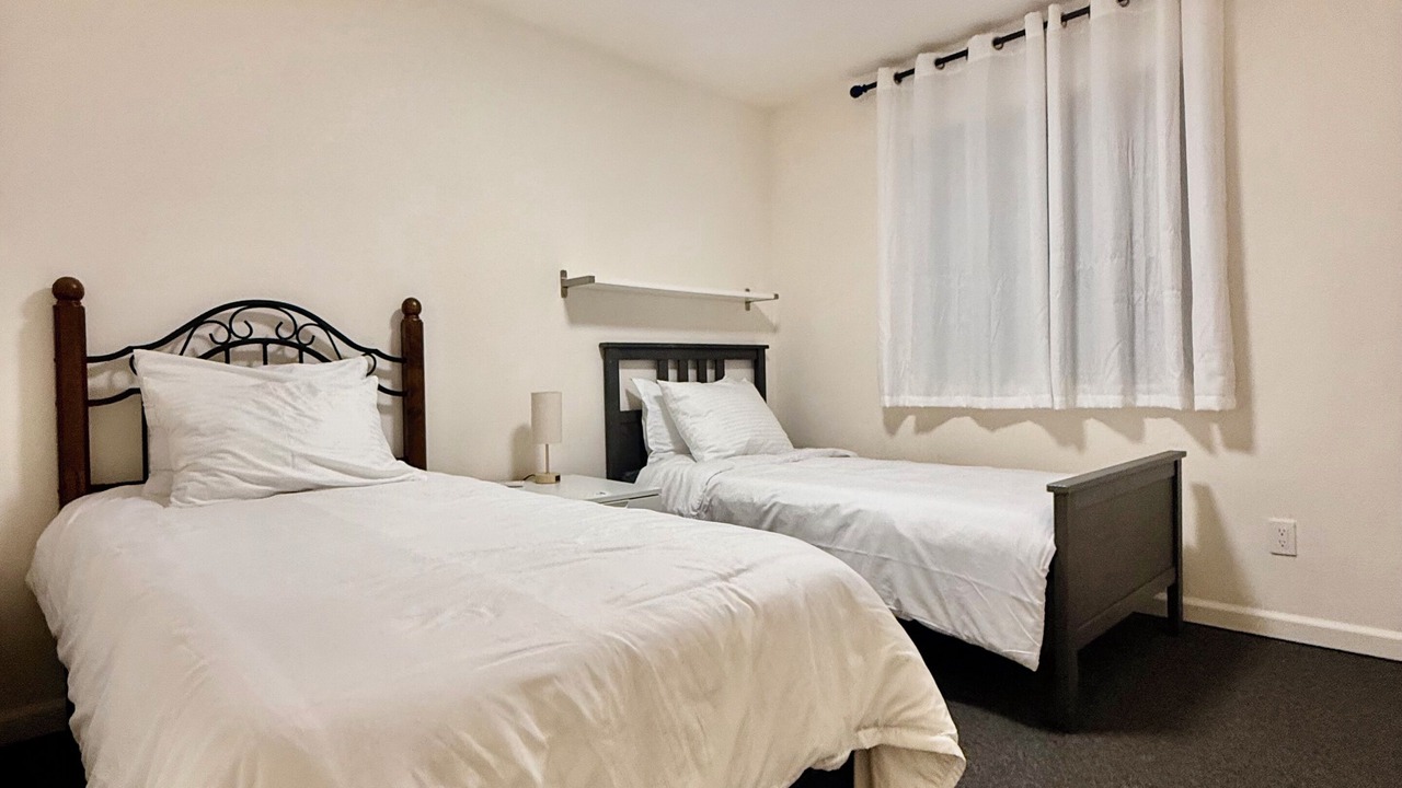 Photo of Bedroom in West Oakland