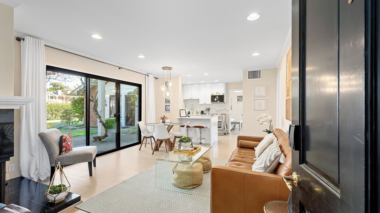 Photo of Livingroom in Napa