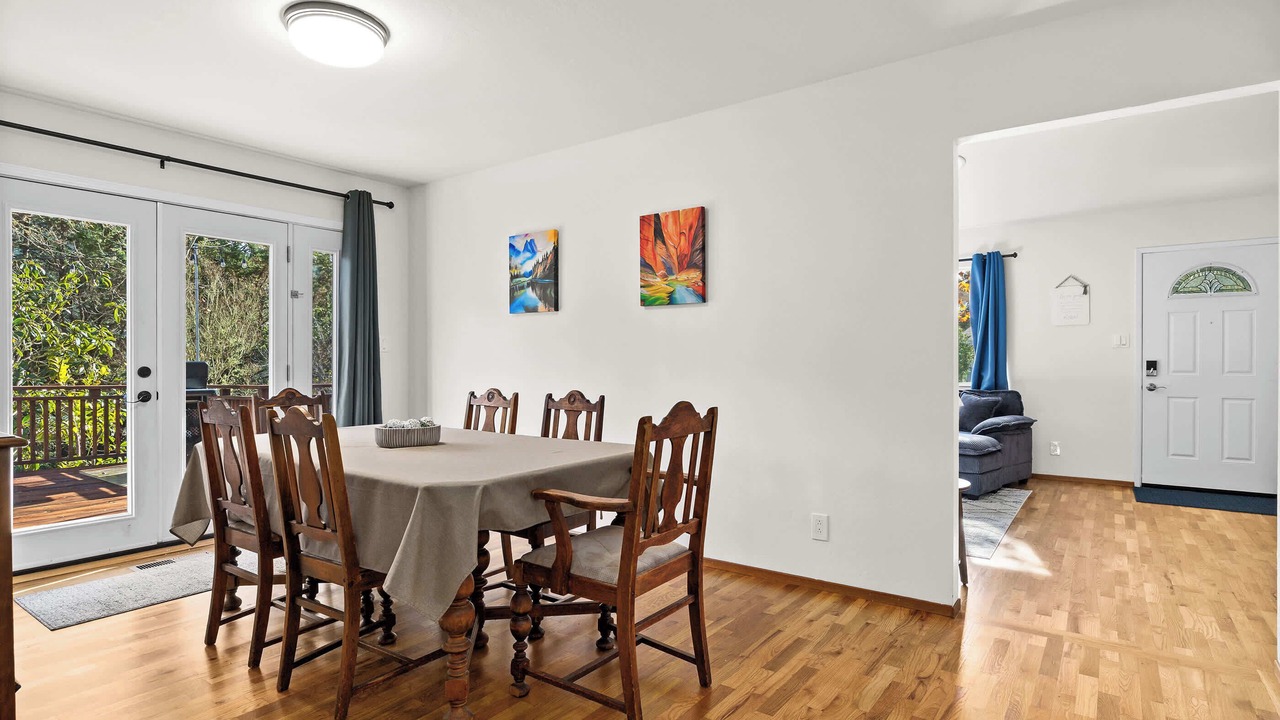 Photo of Livingroom in Felton