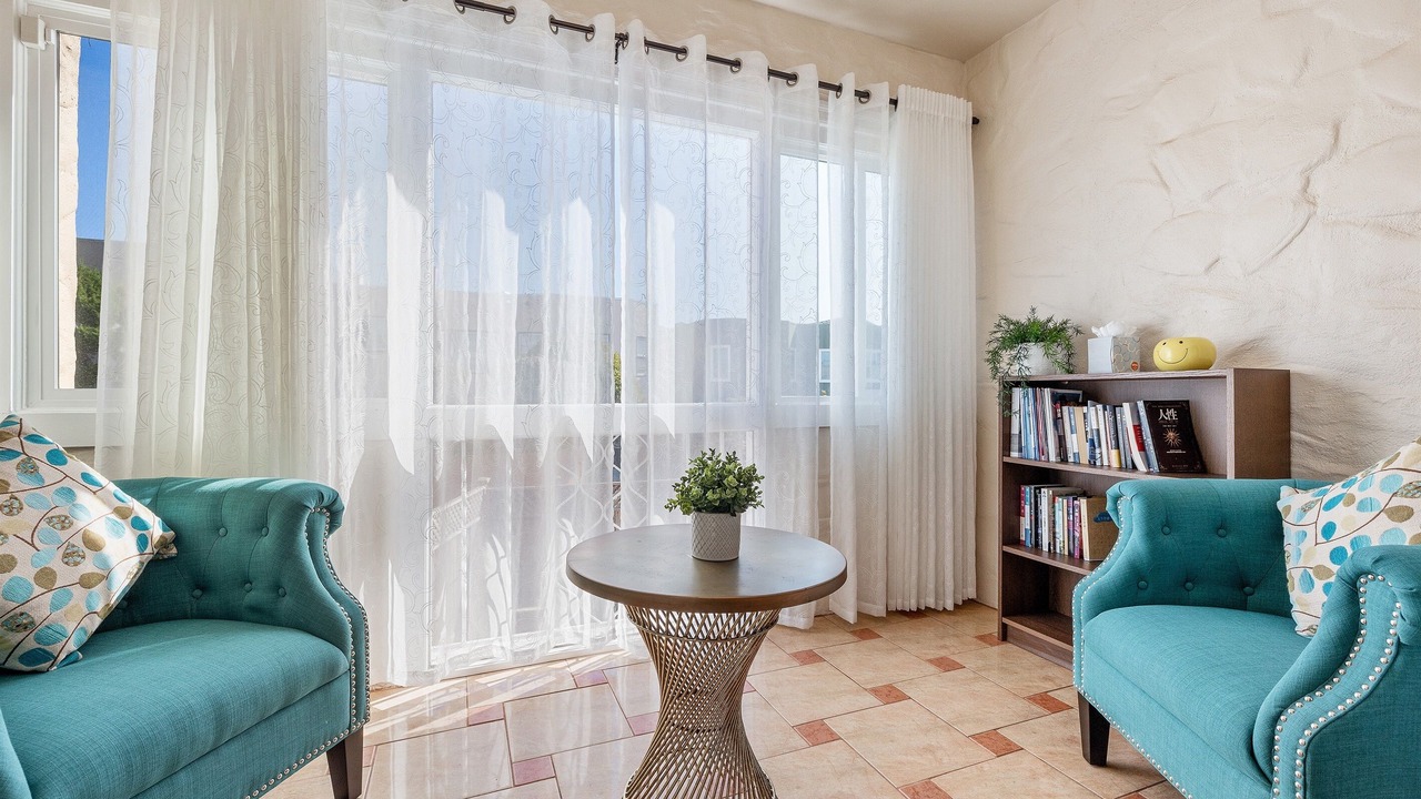 Photo of Livingroom in Merced Manor