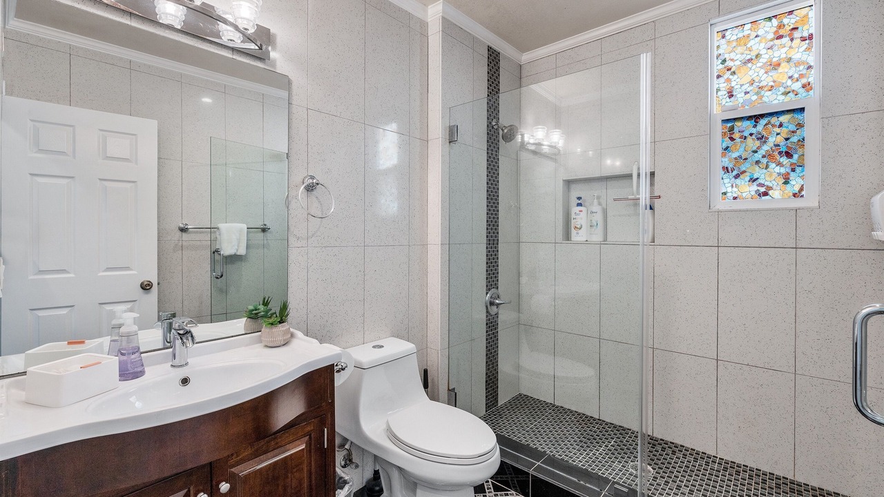 Photo of Bathroom in Merced Manor