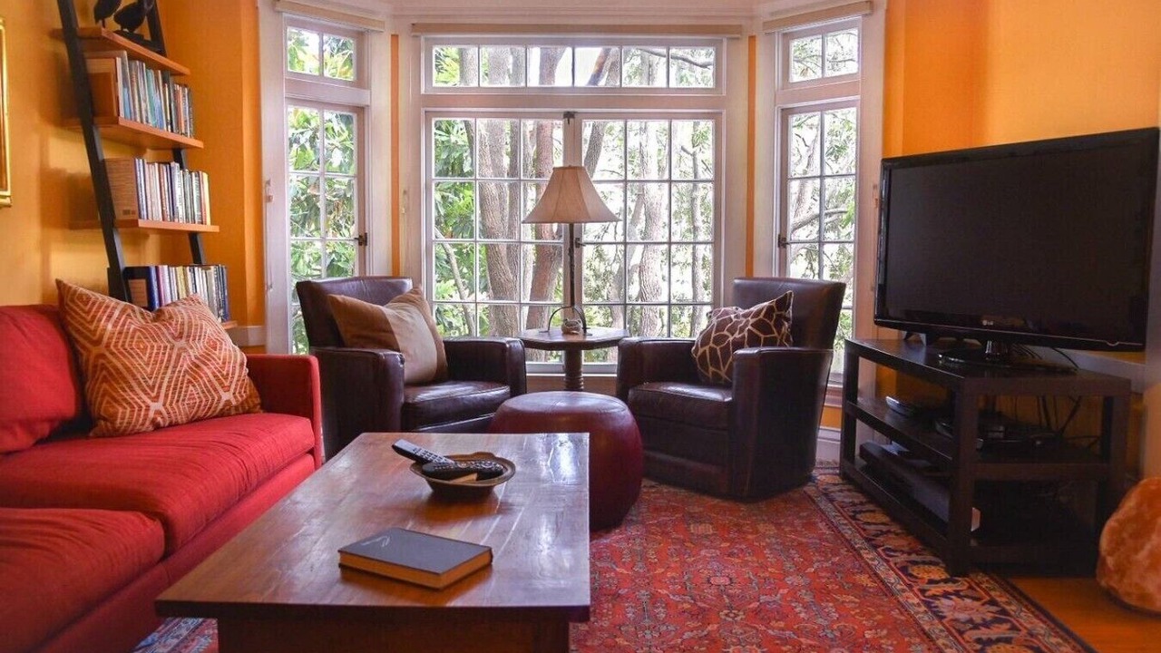 Photo of Livingroom in Cole Valley