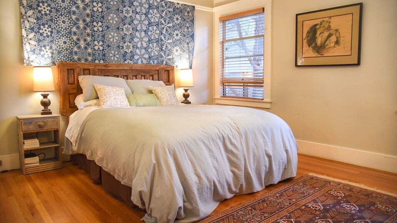 Photo of Bedroom in Cole Valley
