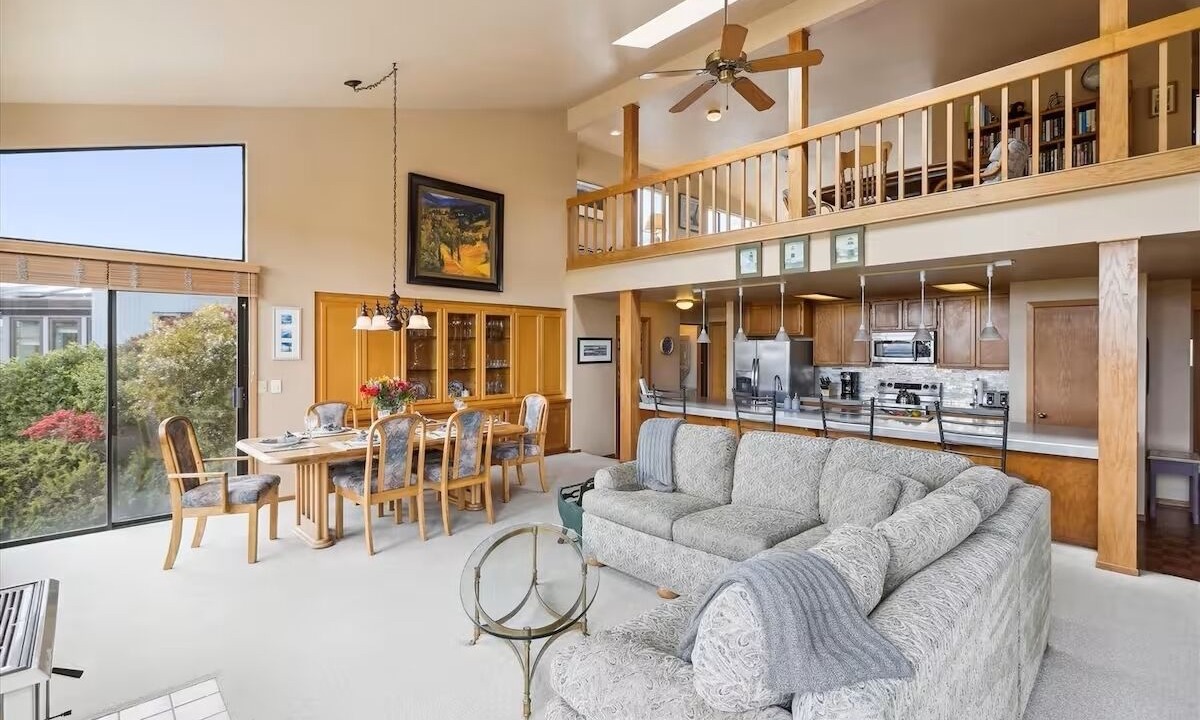 Photo of Livingroom in Bodega Bay