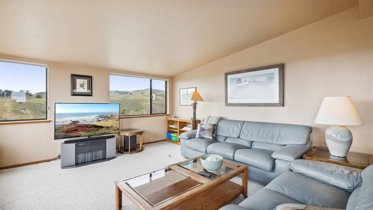 Photo of Livingroom in Bodega Bay