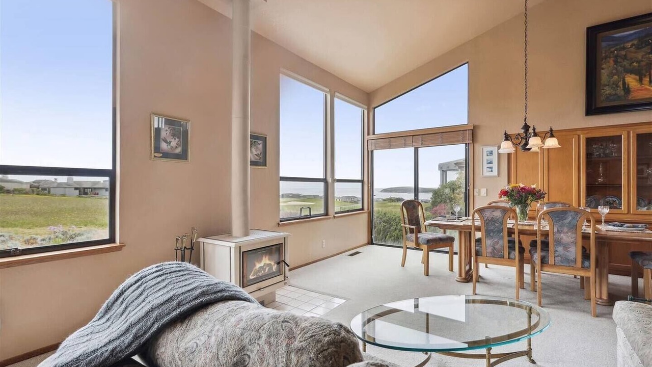 Photo of Livingroom in Bodega Bay