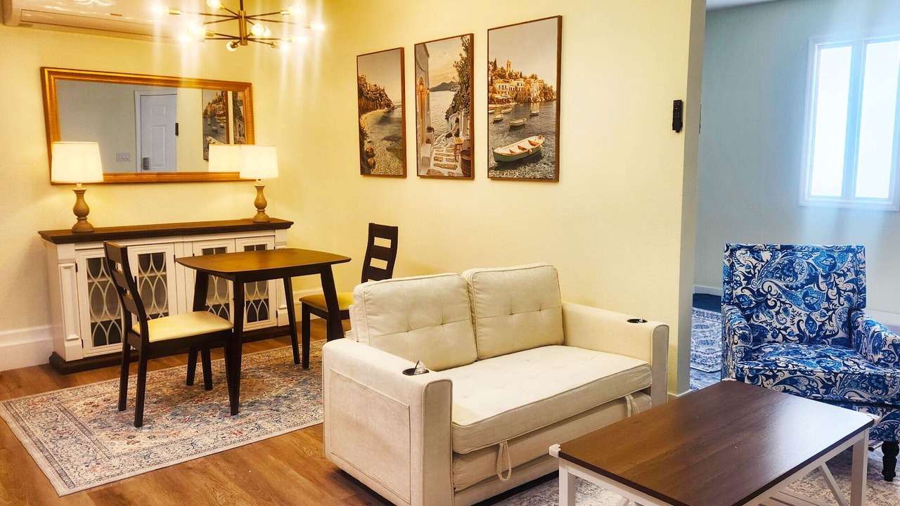 Photo of Livingroom in Cambrian
