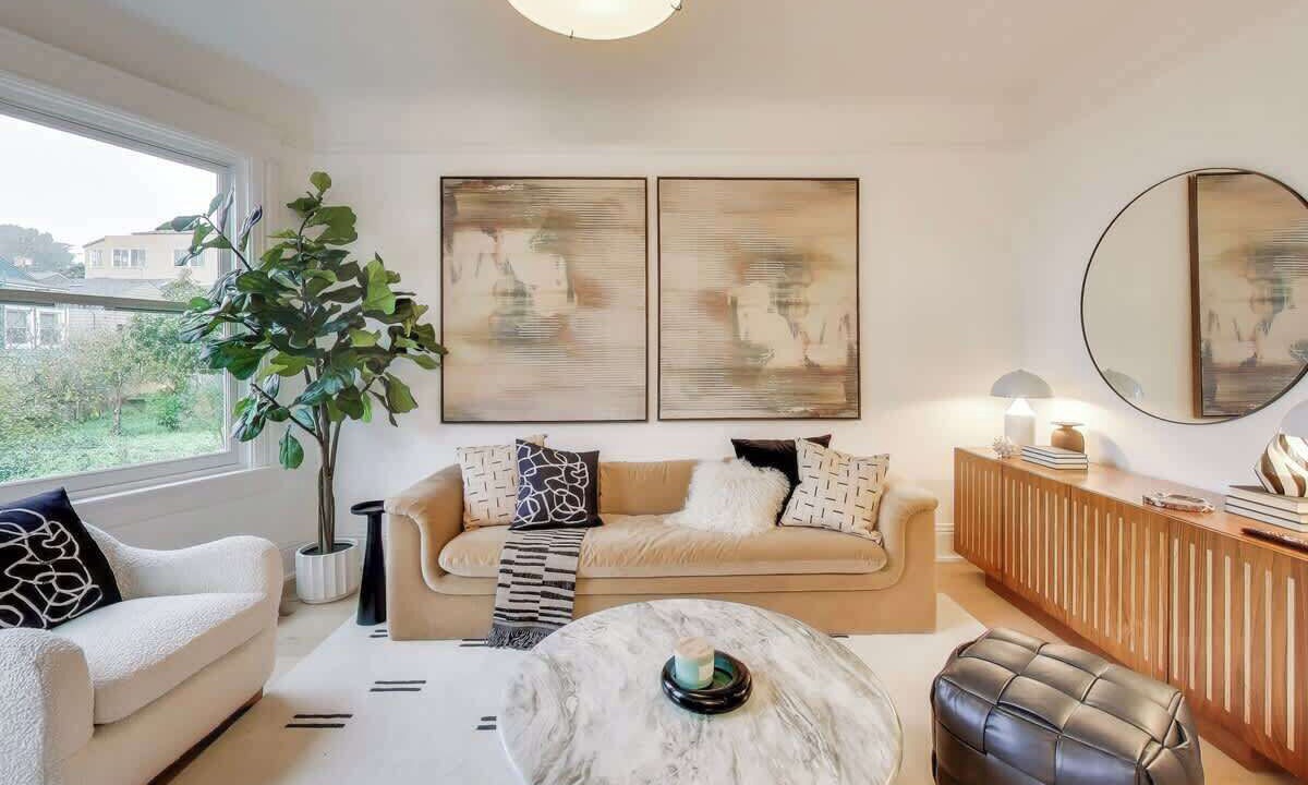Photo of Livingroom in Lone Mountain