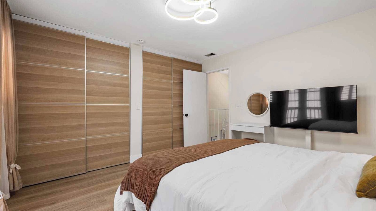 Photo of Bedroom in Redwood City