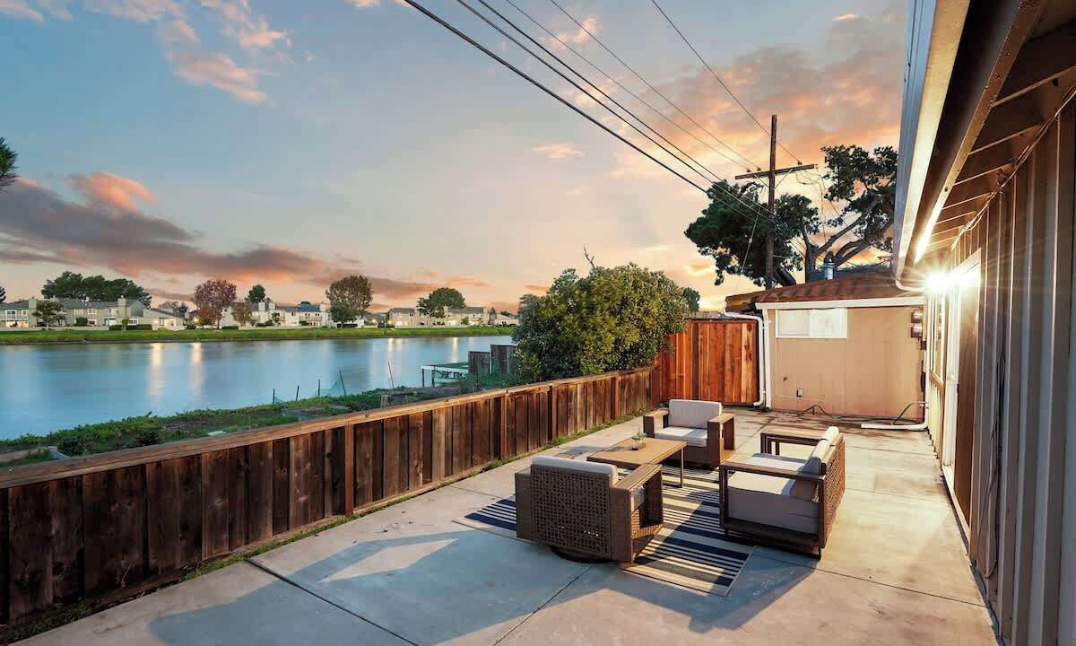 Photo of Patio Balcony in East San Mateo