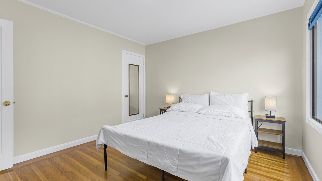 Photo of Bedroom in Daly City