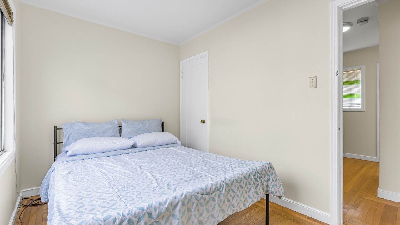 Photo of Bedroom in Daly City