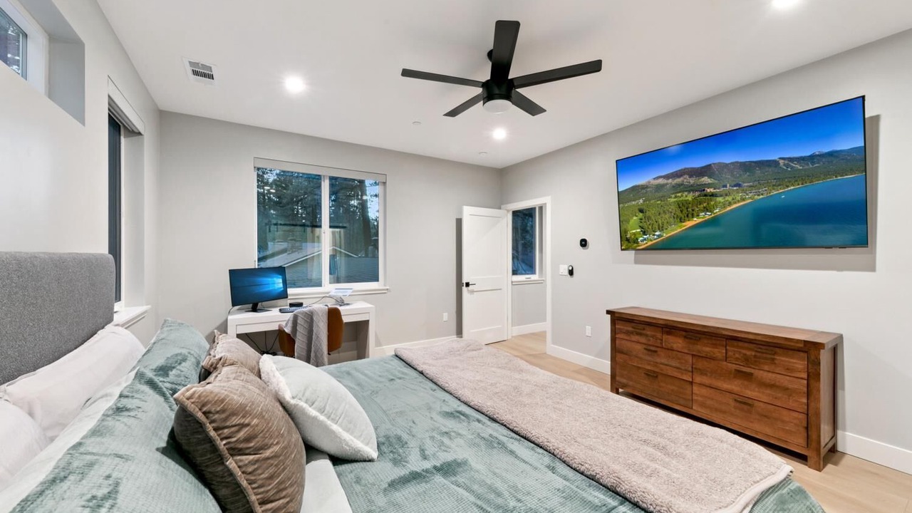 Photo of Bedroom in Sierra Tract