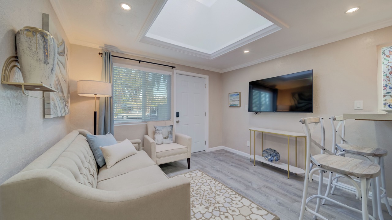 Photo of Livingroom in North Fair Oaks