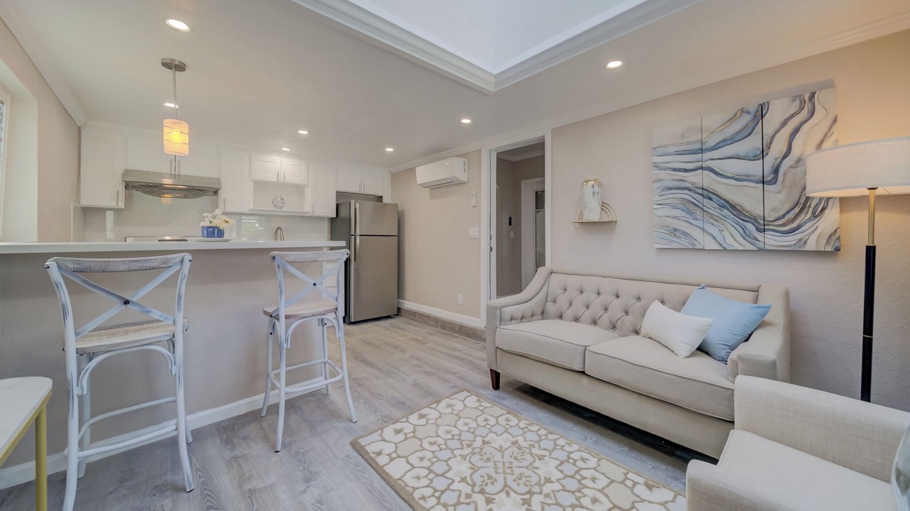Photo of Livingroom in North Fair Oaks