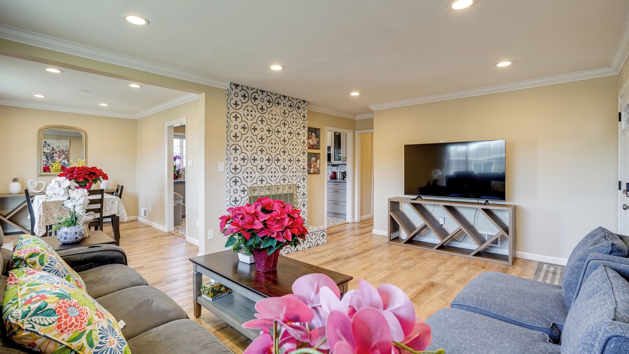 Photo of Livingroom in St. Francis