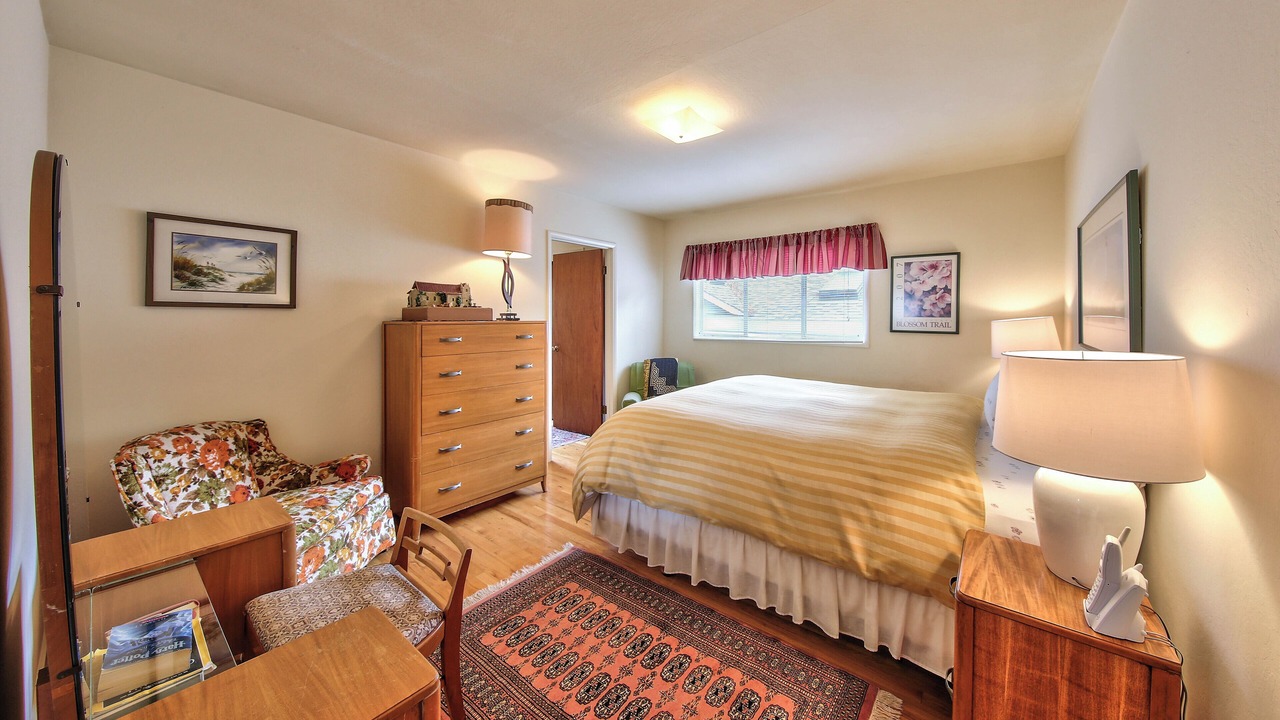 Photo of Bedroom in Golden Rectangle