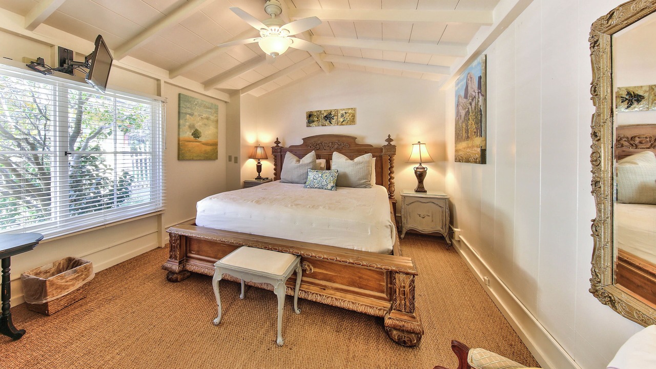 Photo of Bedroom in Golden Rectangle