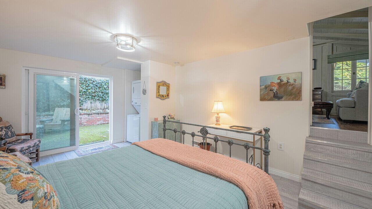 Photo of Bedroom in Golden Rectangle