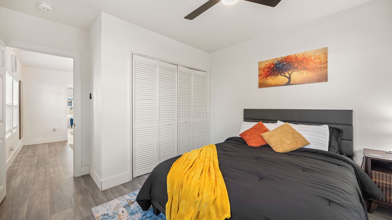 Photo of Bedroom in West Alameda